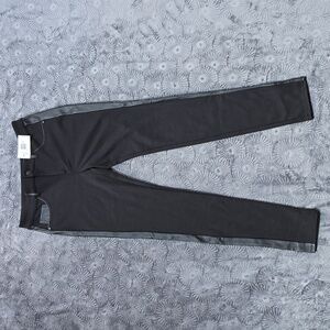 Guess Women's Black Faux-Leather Detailed Legging.